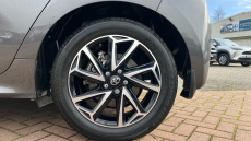 Toyota Yaris 1.5 Hybrid Design 5dr CVT Hybrid Hatchback